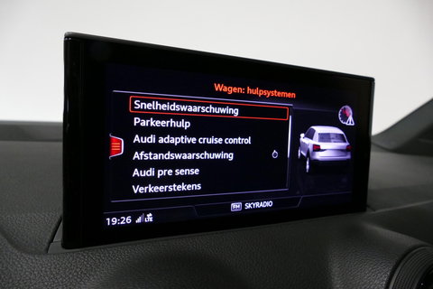 Audi Q2 2.0 TFSI quattro Sport Edition #1 / S line / Panoramadak / Carbon-pakket Audi Exclusive / Apple Carplay - Android Auto / Stoelverwarming / Full LED / Audi Sound System / Keyless / 19'' LMV / Adaptive Cruise Control / Navigatie / PDC / Grootlichtassistent