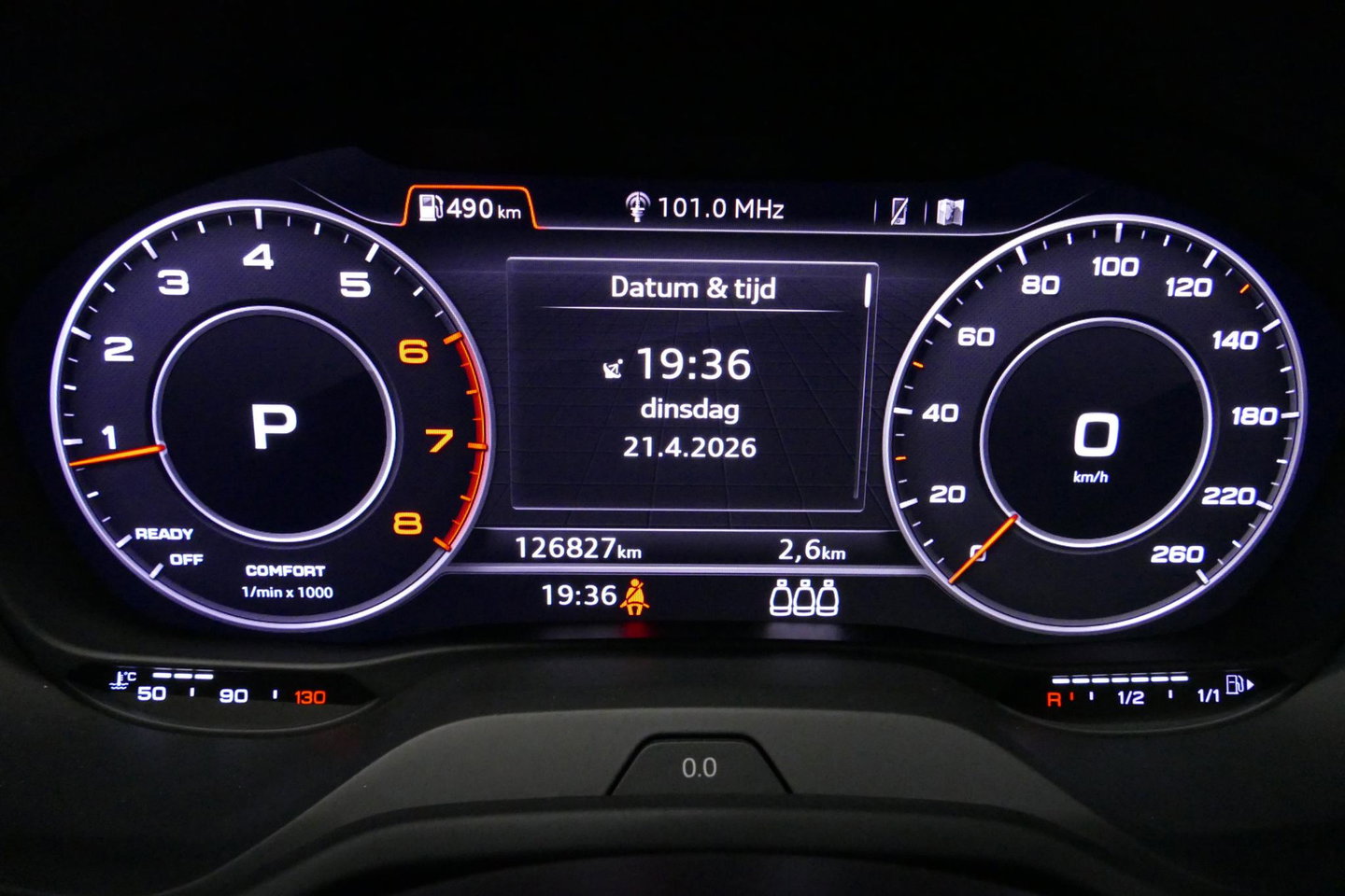 Audi Q2 2.0 TFSI quattro Sport Edition #1 / S line / Panoramadak / Carbon-pakket Audi Exclusive / Apple Carplay - Android Auto / Stoelverwarming / Full LED / Audi Sound System / Keyless / 19'' LMV / Adaptive Cruise Control / Navigatie / PDC / Grootlichtassistent