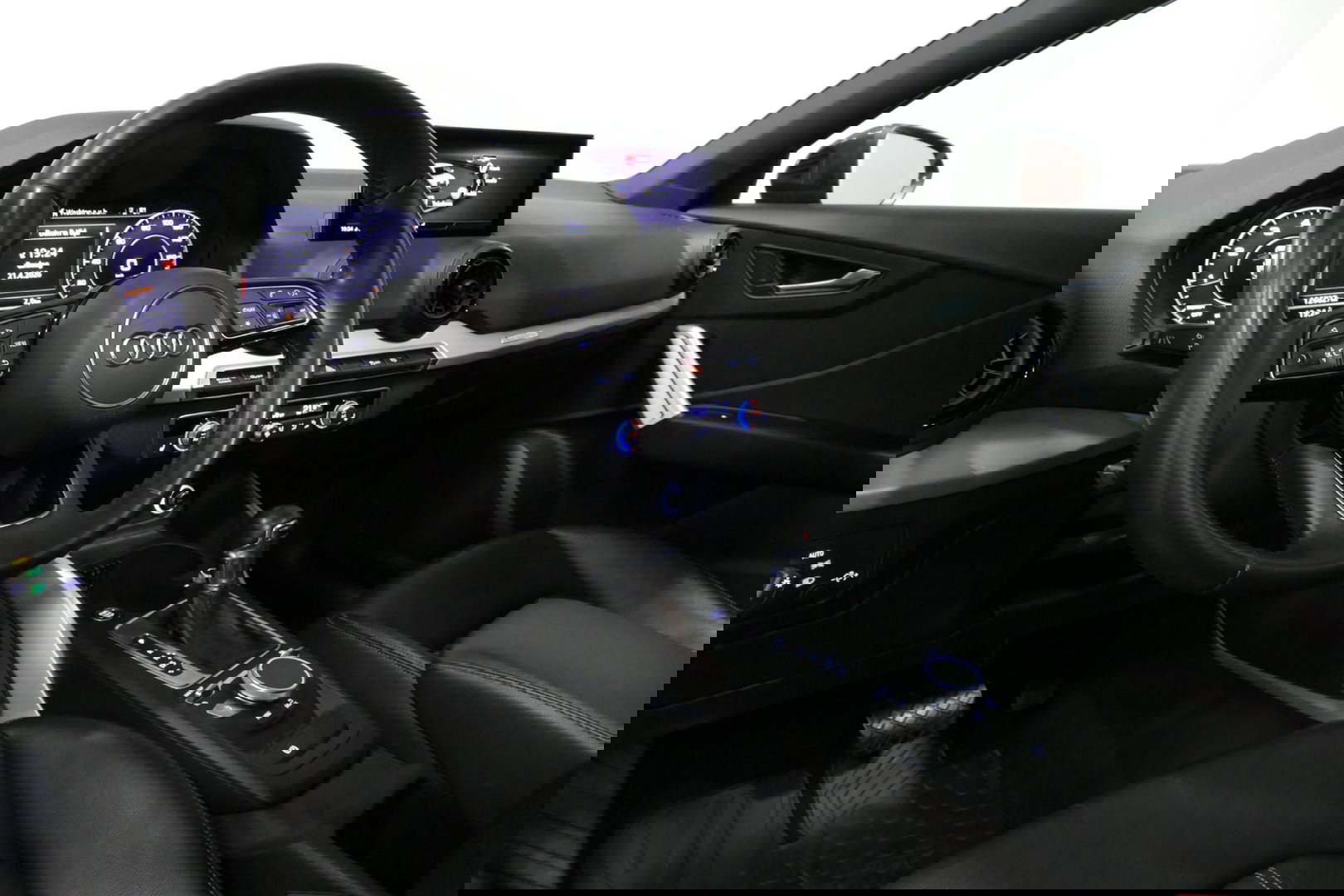 Audi Q2 2.0 TFSI quattro Sport Edition #1 / S line / Panoramadak / Carbon-pakket Audi Exclusive / Apple Carplay - Android Auto / Stoelverwarming / Full LED / Audi Sound System / Keyless / 19'' LMV / Adaptive Cruise Control / Navigatie / PDC / Grootlichtassistent