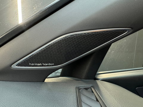 Volkswagen Golf 2.0 TSI R 4M Performance Pano|IQ|H/K|Akrapovic