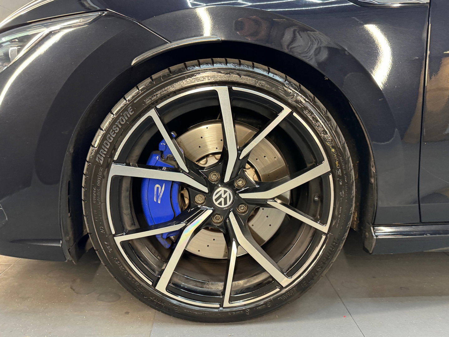 Volkswagen Golf 2.0 TSI R 4M Performance Pano|IQ|H/K|Akrapovic