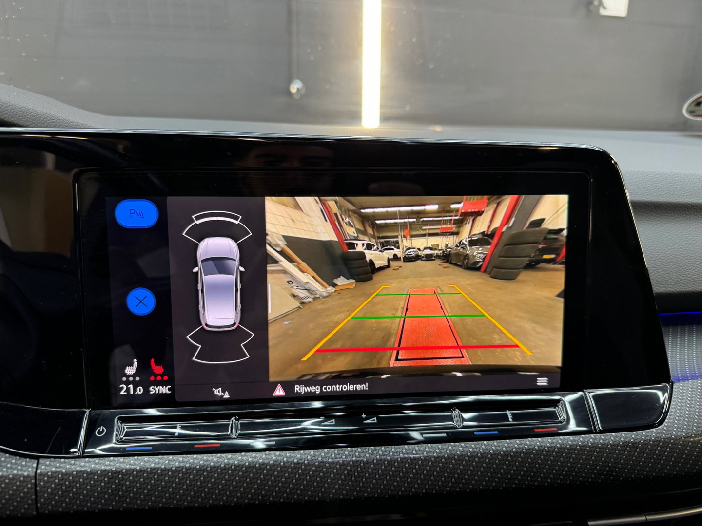 Volkswagen Golf 2.0 TSI R 4M Performance Pano|IQ|H/K|Akrapovic