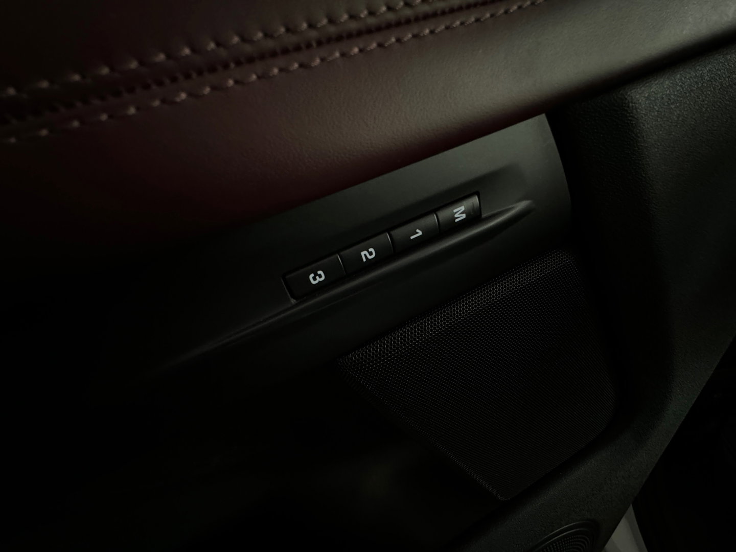 Land Rover Range Rover Evoque 1.5 P300e AWD R-Dynamic HSE