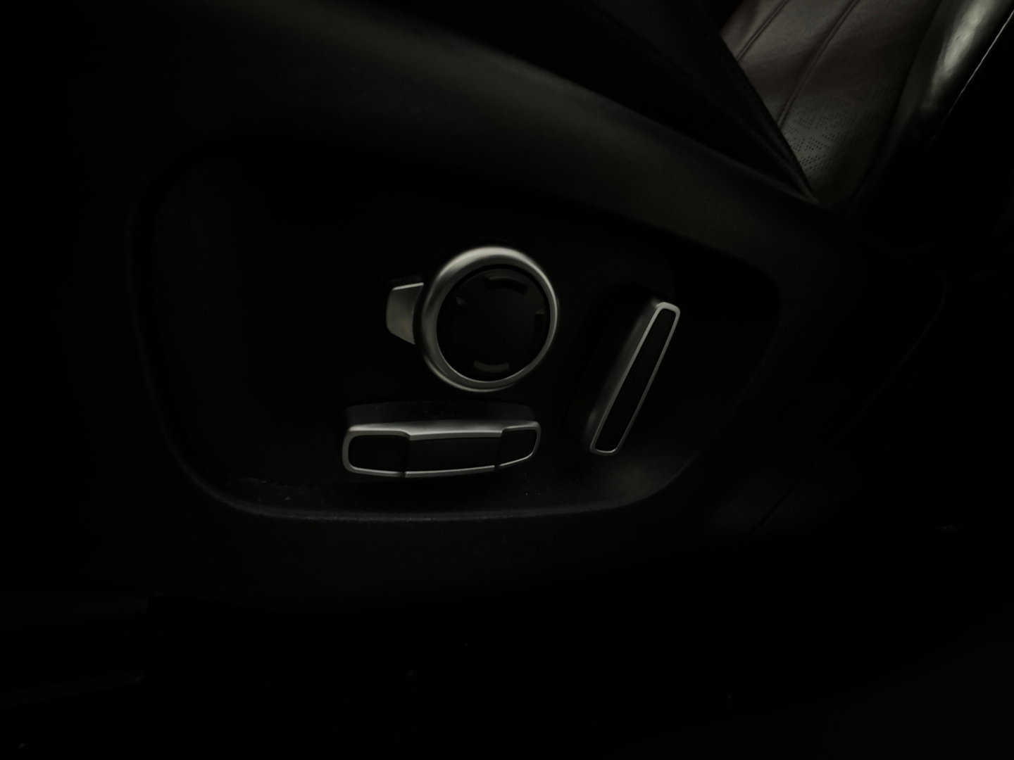 Land Rover Range Rover Evoque 1.5 P300e AWD R-Dynamic HSE