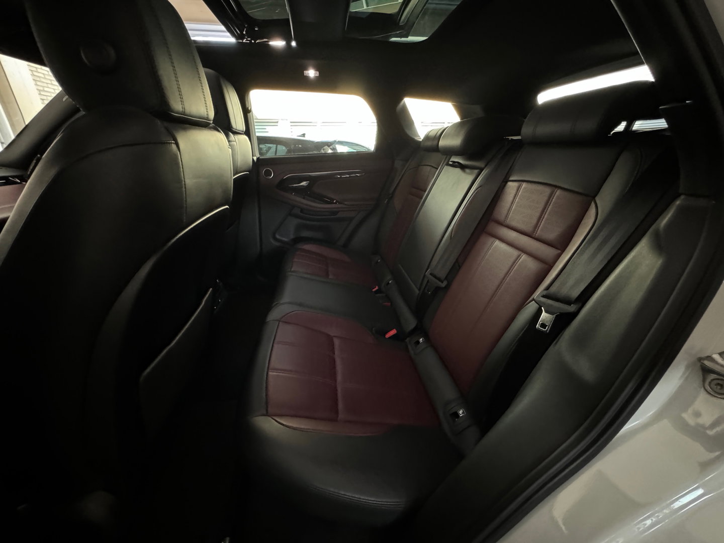 Land Rover Range Rover Evoque 1.5 P300e AWD R-Dynamic HSE