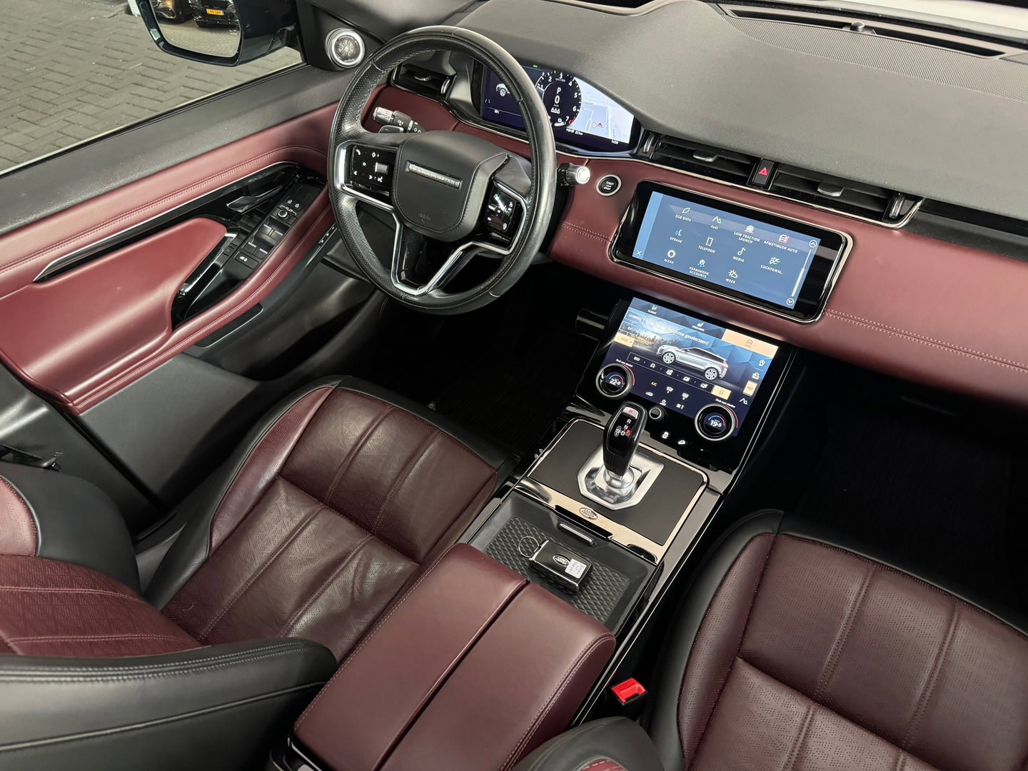 Land Rover Range Rover Evoque 1.5 P300e AWD R-Dynamic HSE