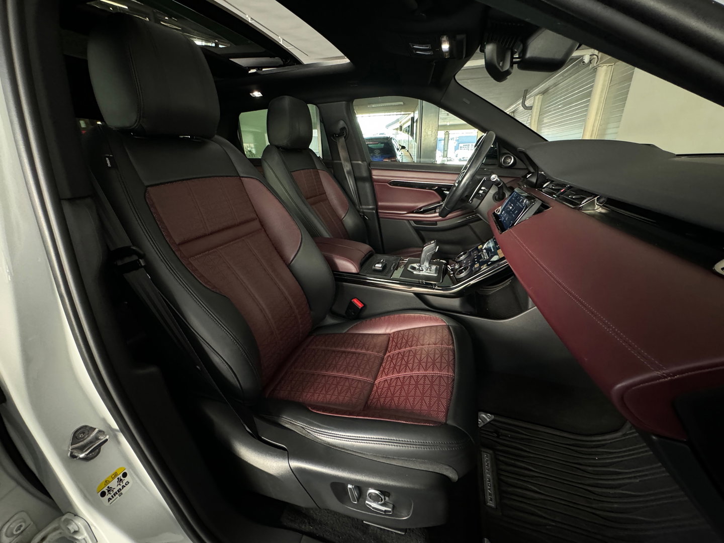 Land Rover Range Rover Evoque 1.5 P300e AWD R-Dynamic HSE