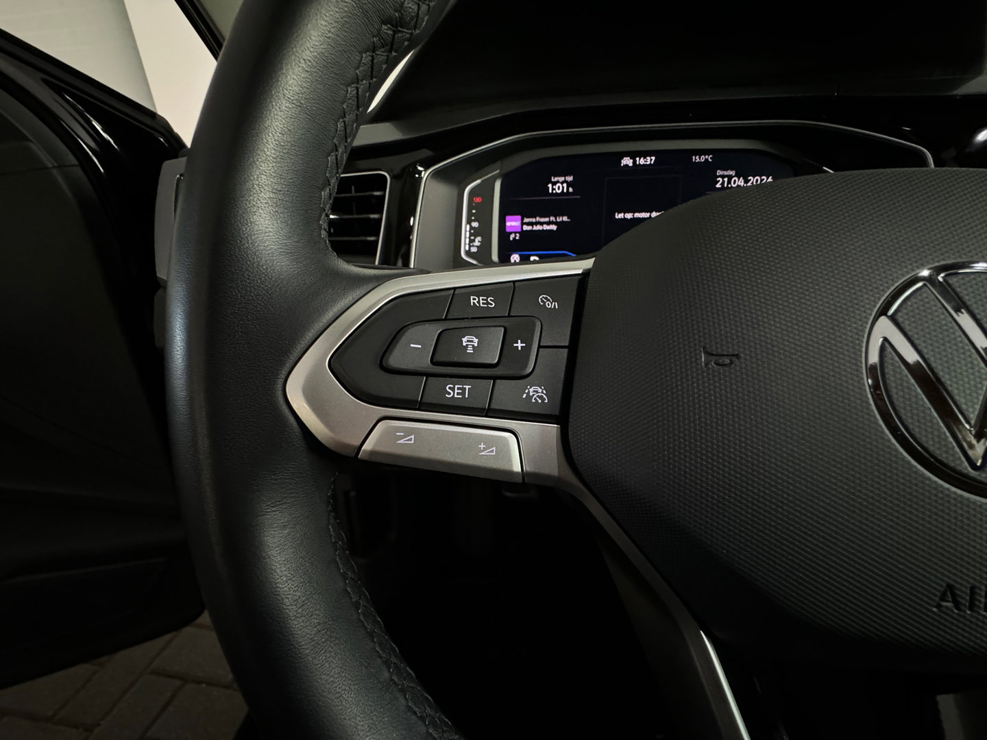 Volkswagen Polo 1.0 TSI R-Line Business Pano|Keyles|Beats|IQ