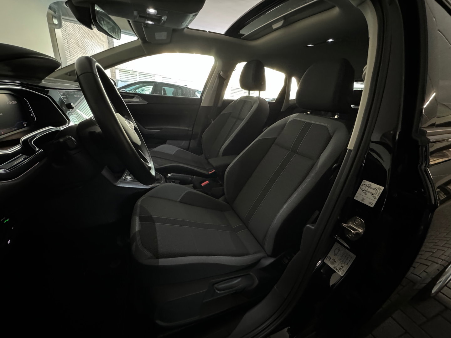 Volkswagen Polo 1.0 TSI R-Line Business Pano|Keyles|Beats|IQ