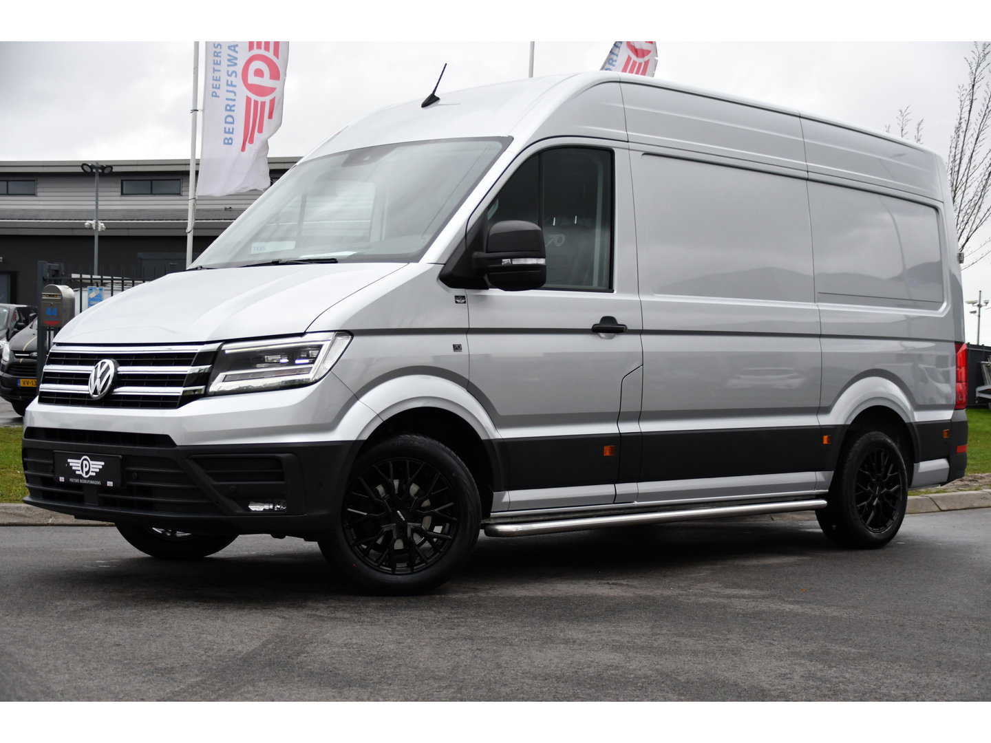 Volkswagen Crafter 35 2.0 TDI L3H3 Highline PB Edition Full Options! Adaptieve Cruise, Carplay, LED, Leder, Stoelwarming, Trekhaak, Multimedia, Uniek!