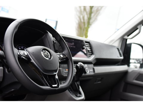 Volkswagen Crafter 35 2.0 TDI L3H3 Highline PB Edition Full Options! Adaptieve Cruise, Carplay, LED, Leder, Stoelwarming, Trekhaak, Multimedia, Uniek!