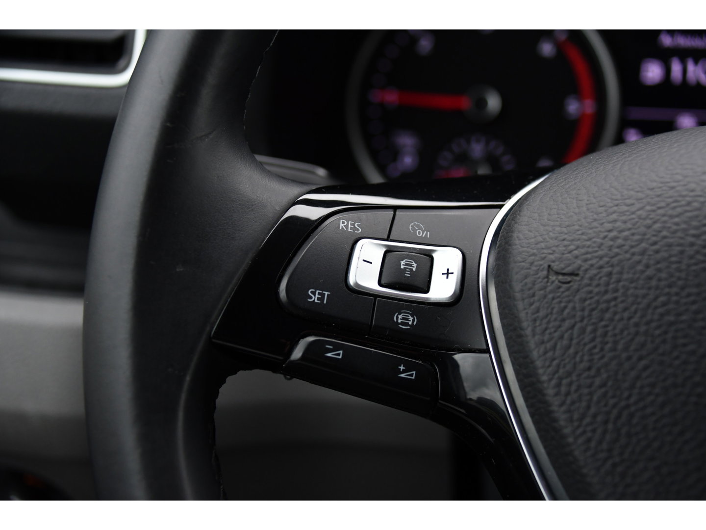 Volkswagen Crafter 35 2.0 TDI L3H3 Highline PB Edition Full Options! Adaptieve Cruise, Carplay, LED, Leder, Stoelwarming, Trekhaak, Multimedia, Uniek!