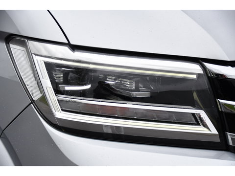 Volkswagen Crafter 35 2.0 TDI L3H3 Highline PB Edition Full Options! Adaptieve Cruise, Carplay, LED, Leder, Stoelwarming, Trekhaak, Multimedia, Uniek!