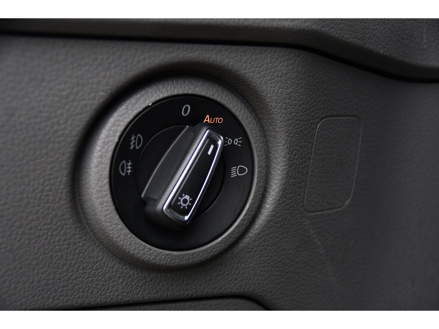 Volkswagen Crafter 35 2.0 TDI L3H3 Highline PB Edition Full Options! Adaptieve Cruise, Carplay, LED, Leder, Stoelwarming, Trekhaak, Multimedia, Uniek!