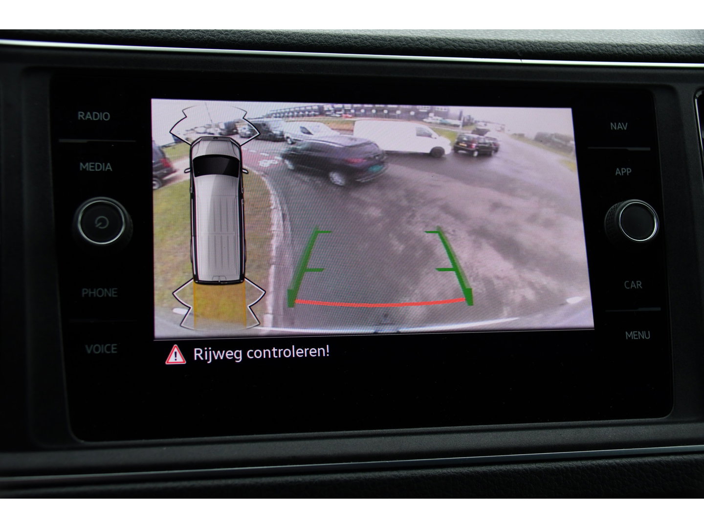 Volkswagen Crafter 35 2.0 TDI L3H3 Highline PB Edition Full Options! Adaptieve Cruise, Carplay, LED, Leder, Stoelwarming, Trekhaak, Multimedia, Uniek!