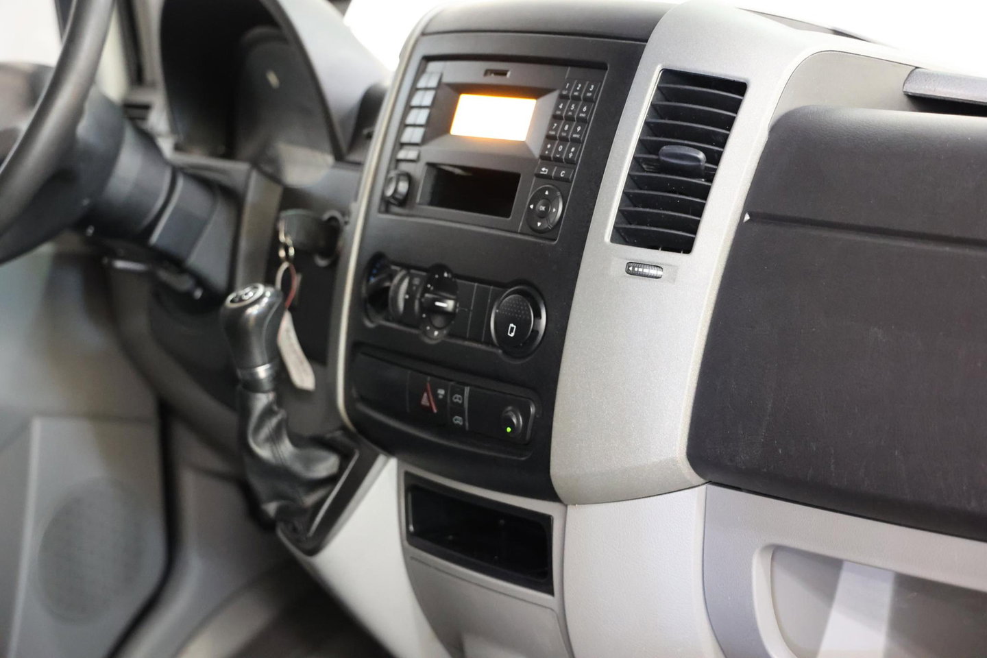 Mercedes-Benz Sprinter L3H2 AUTOMAAT POST NL SCHAPPEN EURO 6