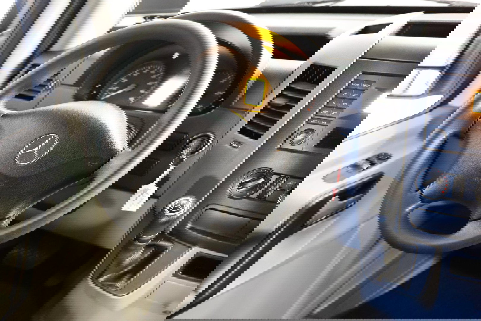 Mercedes-Benz Sprinter L3H2 AUTOMAAT POST NL SCHAPPEN EURO 6