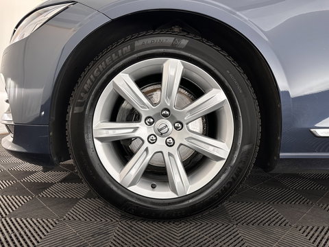 Volvo V90 2.0 D4 Momentum Pro (INCL.BTW) Aut. *PANO | LEATHER | HEAD-UP | FULL-LED | MEMORY-PACK | HEATED-SPORTSEATS | BLINDSPOT | CAMERA | KEYLESS | DIGI-COCKPIT | PRIVACY-GLASS | NAVI-FULLMAP | ECC | PDC | CRUISE | 17''