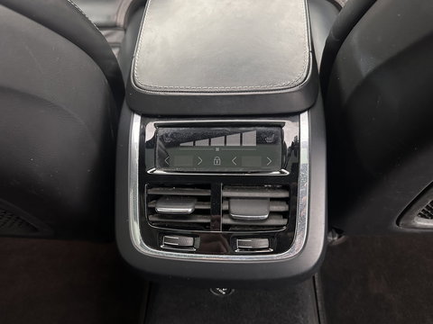 Volvo V90 2.0 D4 Momentum Pro (INCL.BTW) Aut. *PANO | LEATHER | HEAD-UP | FULL-LED | MEMORY-PACK | HEATED-SPORTSEATS | BLINDSPOT | CAMERA | KEYLESS | DIGI-COCKPIT | PRIVACY-GLASS | NAVI-FULLMAP | ECC | PDC | CRUISE | 17''