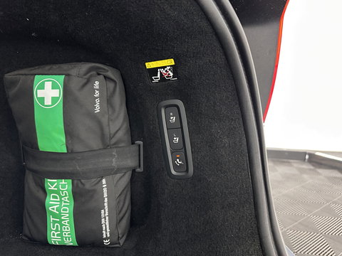 Volvo V90 2.0 D4 Momentum Pro (INCL.BTW) Aut. *PANO | LEATHER | HEAD-UP | FULL-LED | MEMORY-PACK | HEATED-SPORTSEATS | BLINDSPOT | CAMERA | KEYLESS | DIGI-COCKPIT | PRIVACY-GLASS | NAVI-FULLMAP | ECC | PDC | CRUISE | 17''