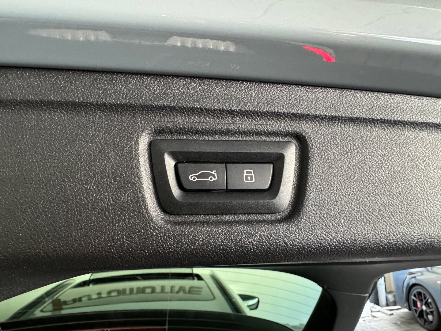 BMW 3 Serie Touring 320e M Sport Pano|Trekhaak|Sfeer|InclBTW