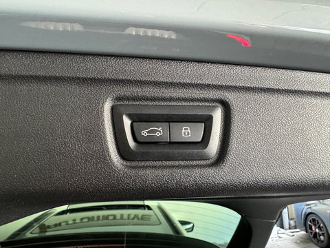 BMW 3 Serie Touring 320e M Sport Pano|Trekhaak|Sfeer|InclBTW