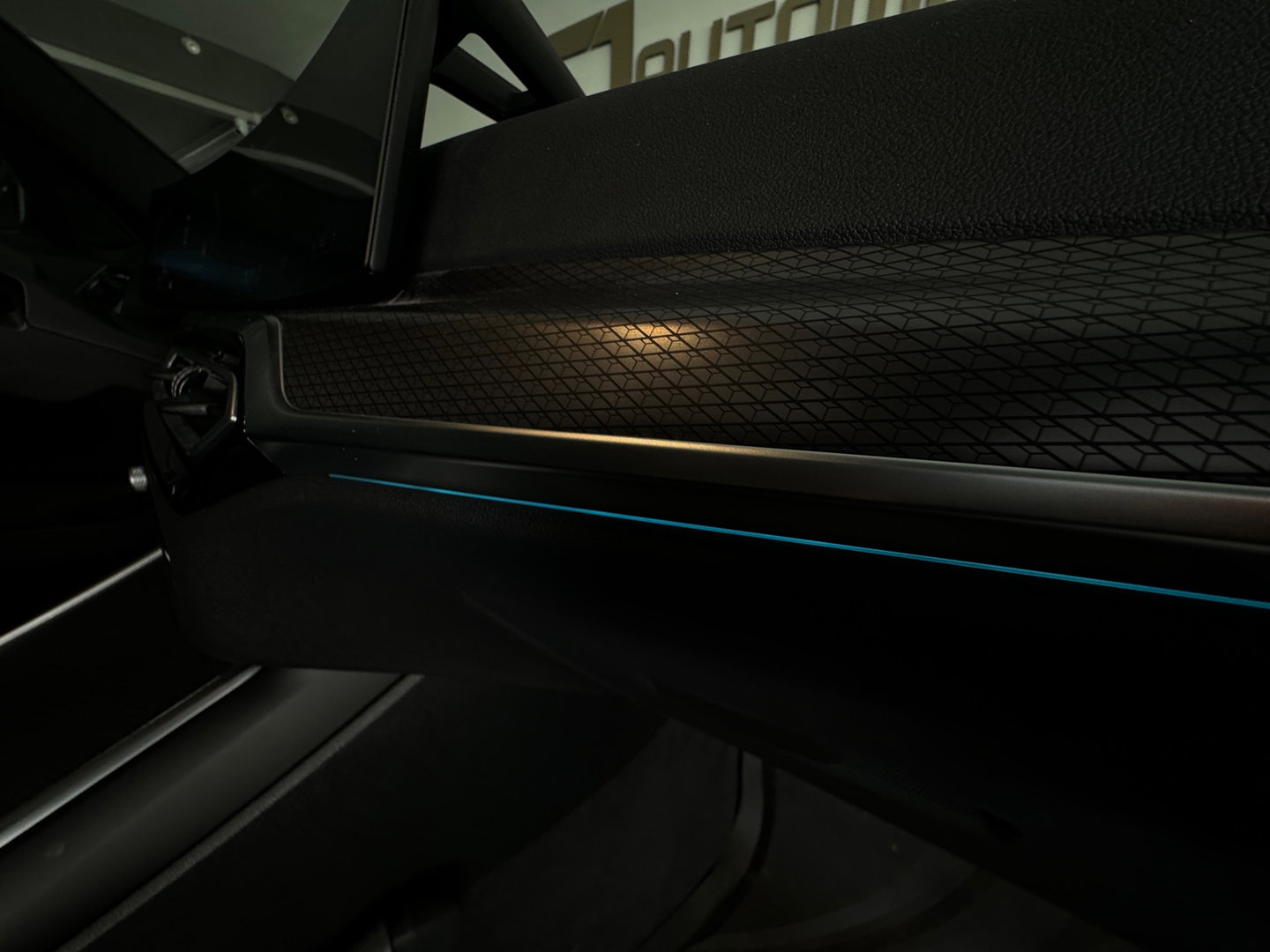 BMW 3 Serie Touring 320e M Sport Pano|Trekhaak|Sfeer|InclBTW