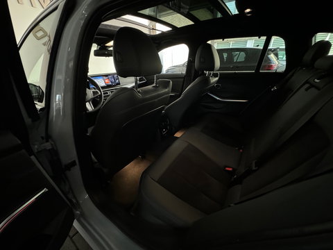 BMW 3 Serie Touring 320e M Sport Pano|Trekhaak|Sfeer|InclBTW