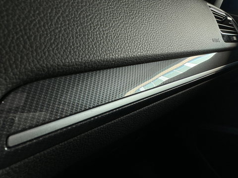 Volkswagen Golf 1.5 TSI Highline Business R Pano|Keyles|Sfeer