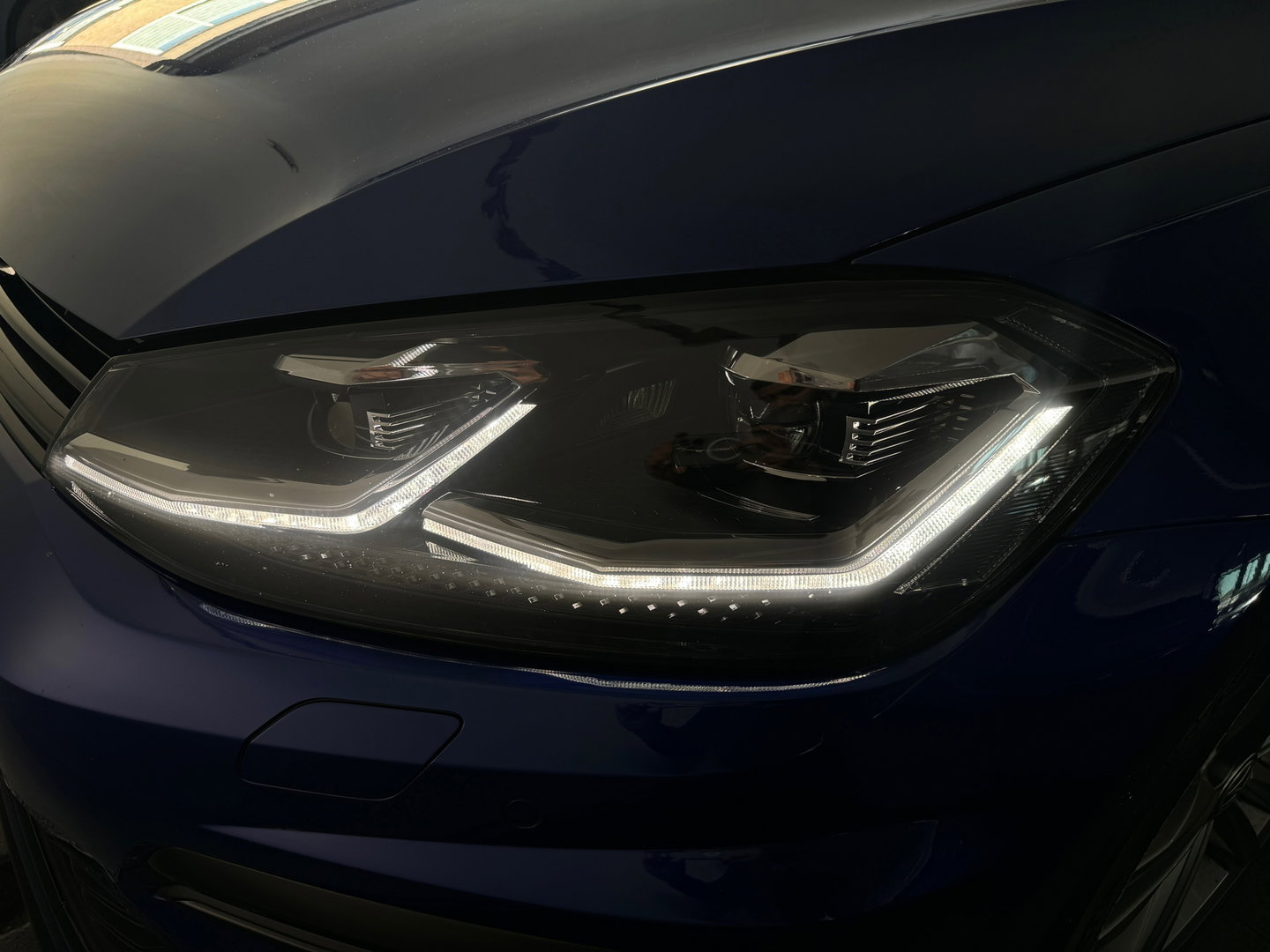 Volkswagen Golf 1.5 TSI Highline Business R Pano|Keyles|Sfeer