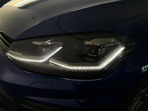 Volkswagen Golf 1.5 TSI Highline Business R Pano|Keyles|Sfeer