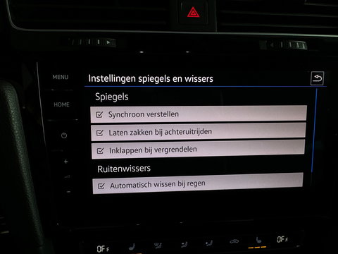 Volkswagen Golf 1.5 TSI Highline Business R Pano|Keyles|Sfeer