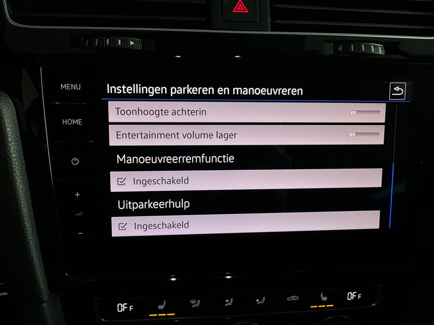 Volkswagen Golf 1.5 TSI Highline Business R Pano|Keyles|Sfeer