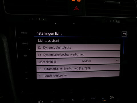 Volkswagen Golf 1.5 TSI Highline Business R Pano|Keyles|Sfeer