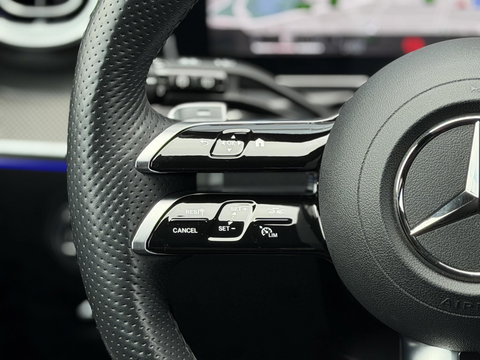 Mercedes-Benz C-Klasse Estate 300 e AMG Line Night|Pano|Leer|Stoelventilatie|Massage|ACC