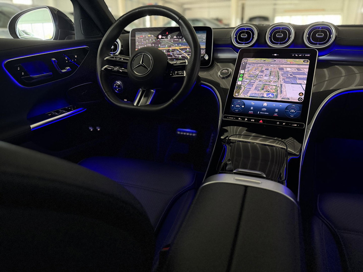 Mercedes-Benz C-Klasse Estate 300 e AMG Line Night|Pano|Leer|Stoelventilatie|Massage|ACC