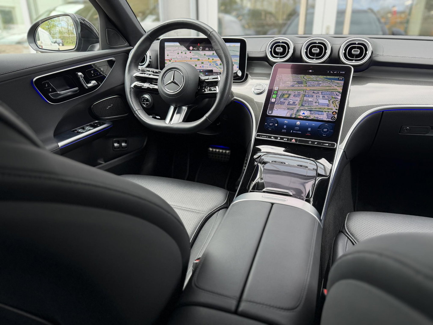 Mercedes-Benz C-Klasse Estate 300 e AMG Line Night|Pano|Leer|Stoelventilatie|Massage|ACC