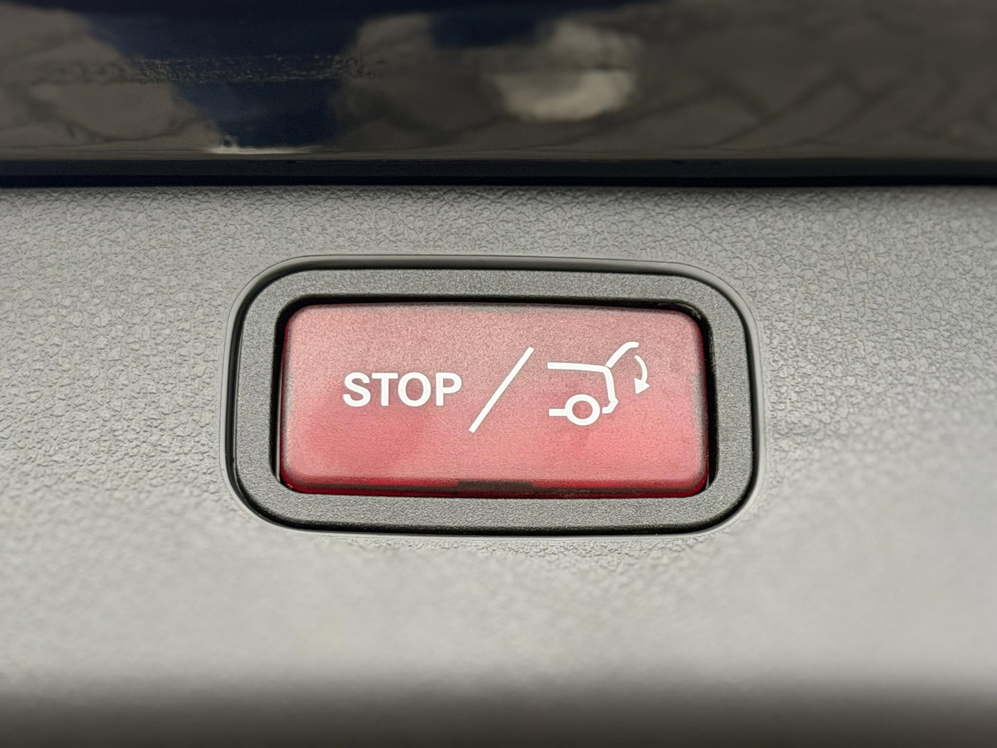 Mercedes-Benz C-Klasse Estate 300 e AMG Line Night|Pano|Leer|Stoelventilatie|Massage|ACC