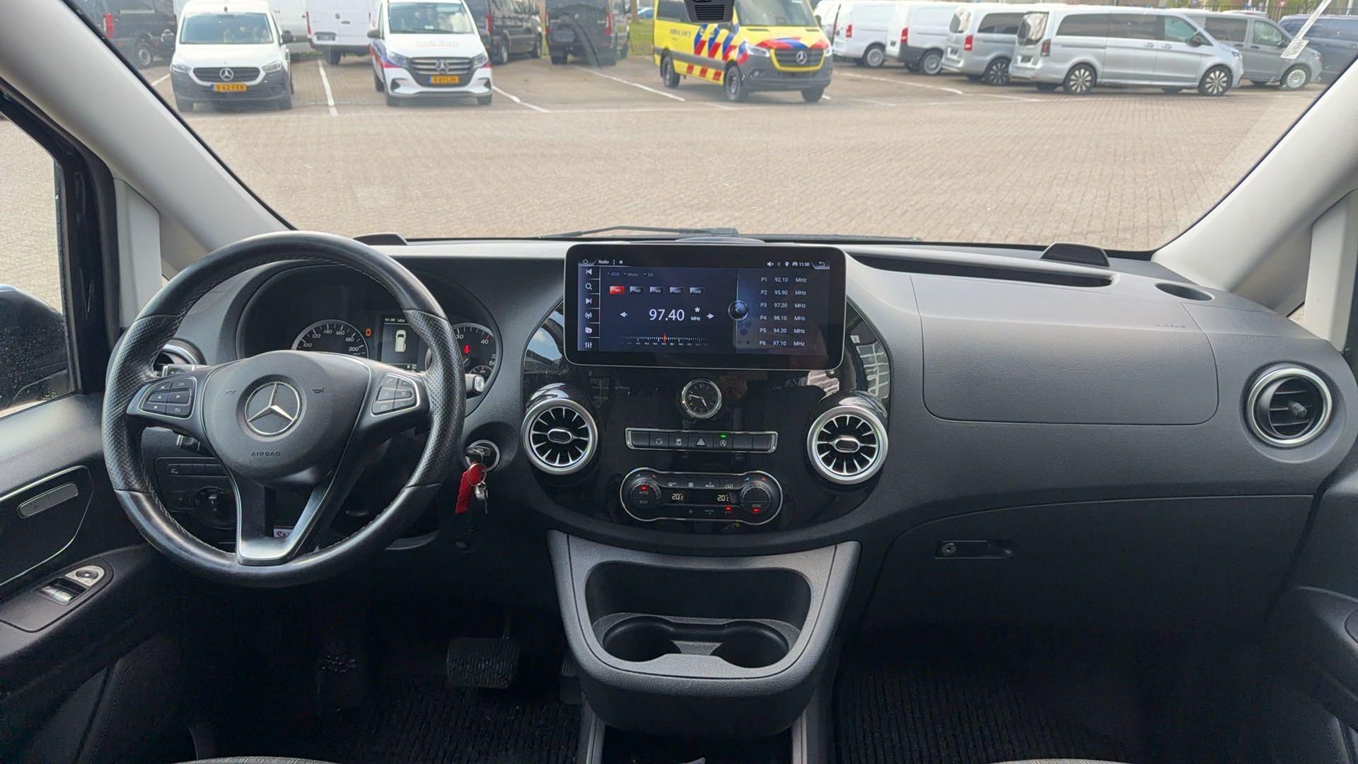 Mercedes-Benz Vito 114 CDI Extra Lang DC Comfort WORDT VERWACHT | LUXE UITVOERING | LED | LMV