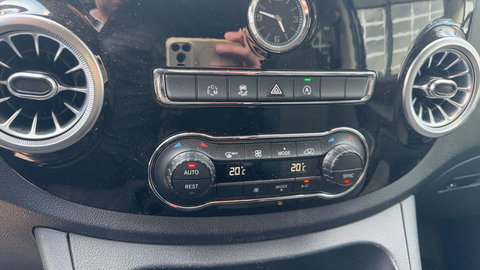 Mercedes-Benz Vito 114 CDI Extra Lang DC Comfort WORDT VERWACHT | LUXE UITVOERING | LED | LMV