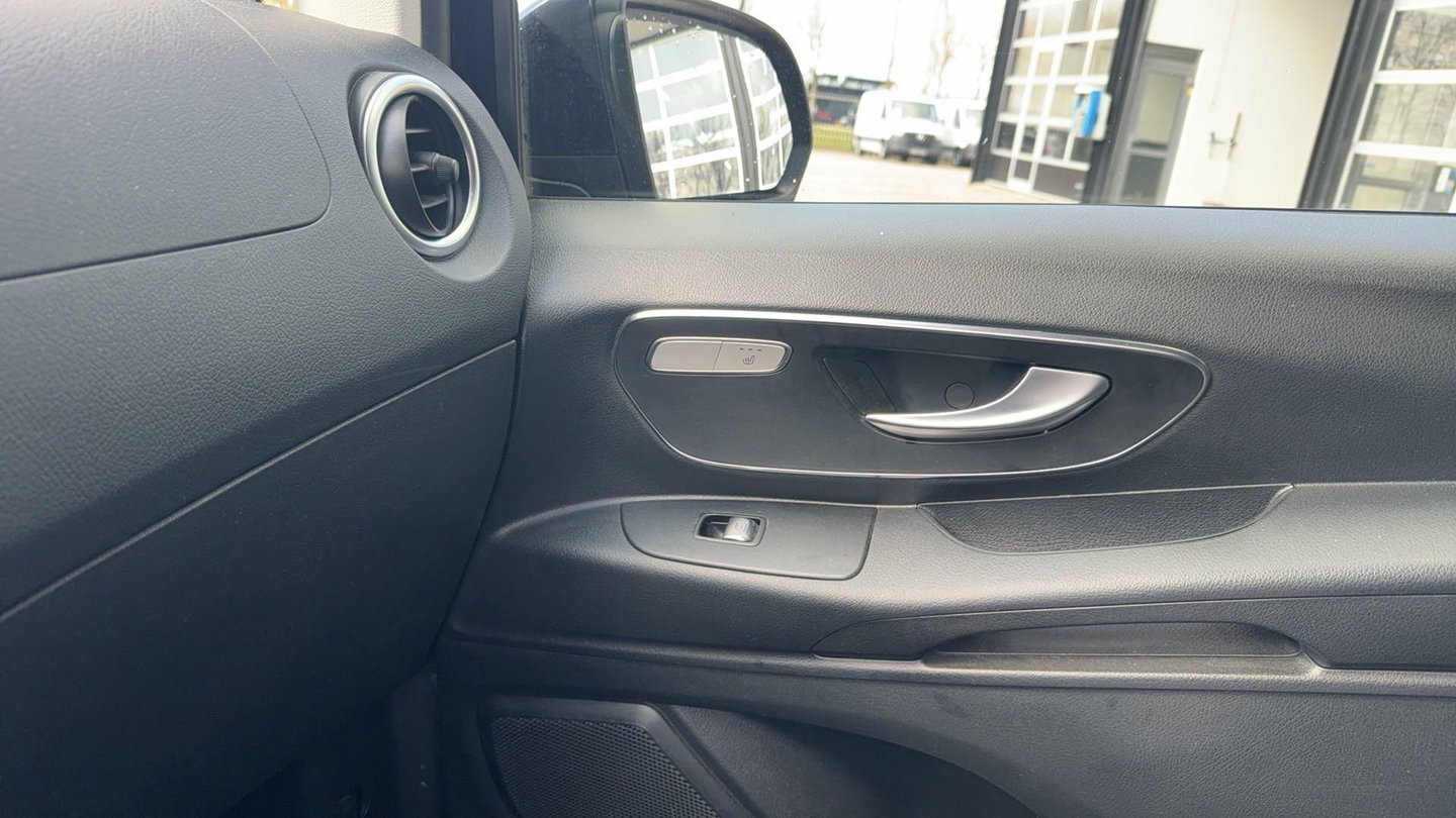 Mercedes-Benz Vito 114 CDI Extra Lang DC Comfort WORDT VERWACHT | LUXE UITVOERING | LED | LMV