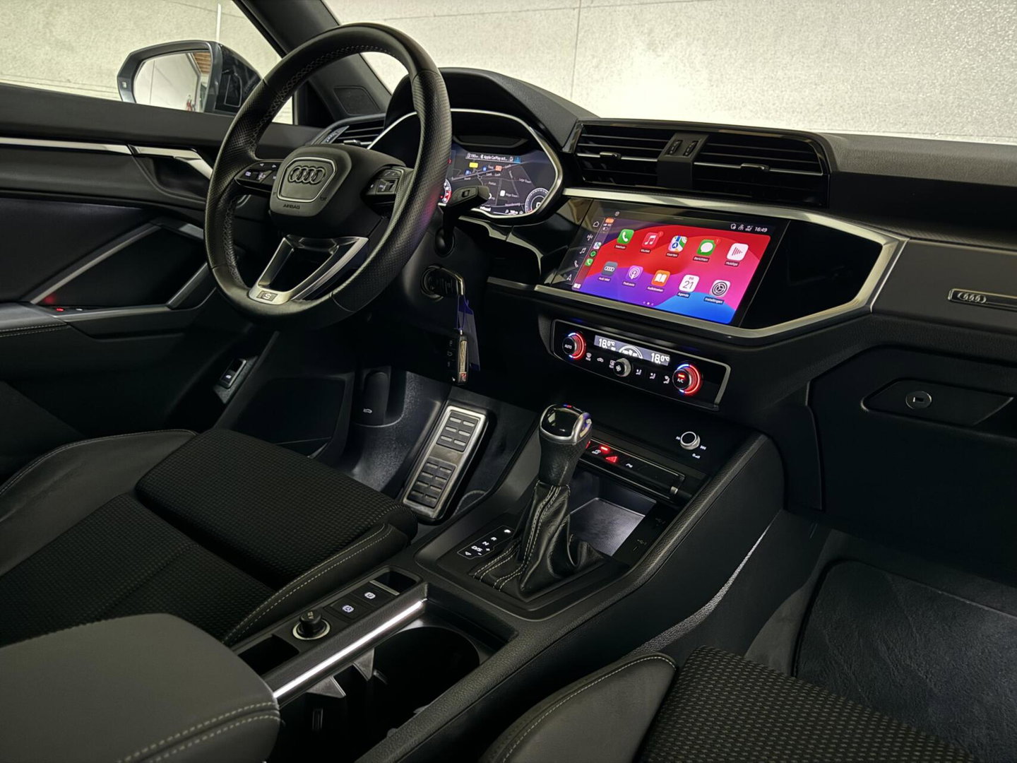 Audi Q3 Sportback 35 TFSI S-Line Black Edition Pano Virtual Carplay