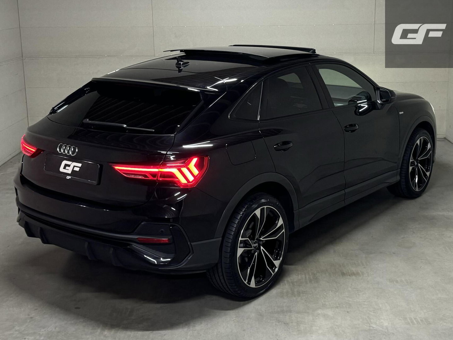 Audi Q3 Sportback 35 TFSI S-Line Black Edition Pano Virtual Carplay