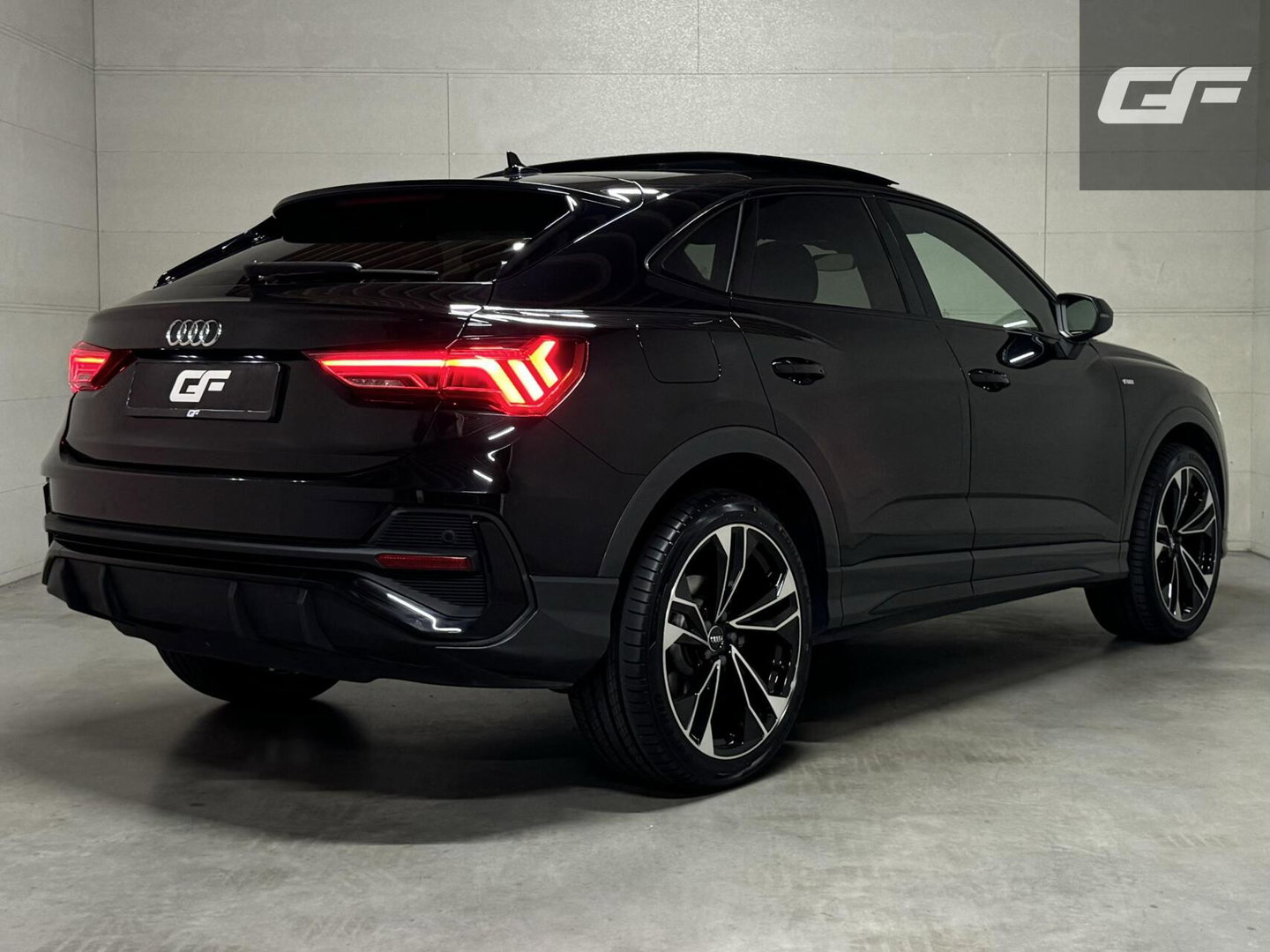 Audi Q3 Sportback 35 TFSI S-Line Black Edition Pano Virtual Carplay