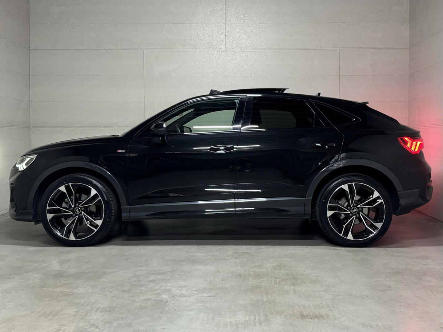 Audi Q3 Sportback 35 TFSI S-Line Black Edition Pano Virtual Carplay