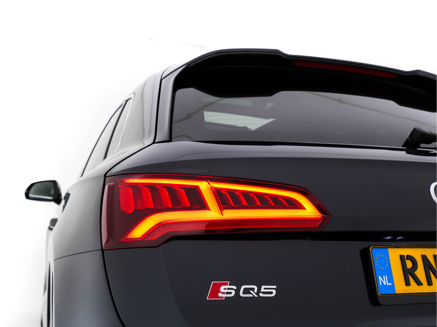 Audi SQ5 3.0 TFSI quattro Aut. *PANO | FULL-LEATHER | FULL-LED | HEAD-UP | ADAPTIVE-CRUISE | BLIND-SPOT | SPORT-SEATS | NAVI-FULLMAP | ECC | PDC | CRUISE | 20''ALU*