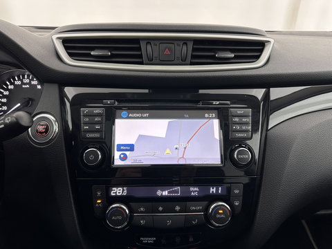 Nissan QASHQAI 1.2 Tekna *PANO | LEATHER | TOPVIEW | BLINDSPOT | LED-LIGHTS | NAVI-FULLMAP | HEATED-COMFORTSEATS | KEYLESS | DAB+ | PRIVACY-GLASS | ECC | AMBIENTLIGHT | LANE-ASSIST | PDC | TOWBAR | 19''ALU*