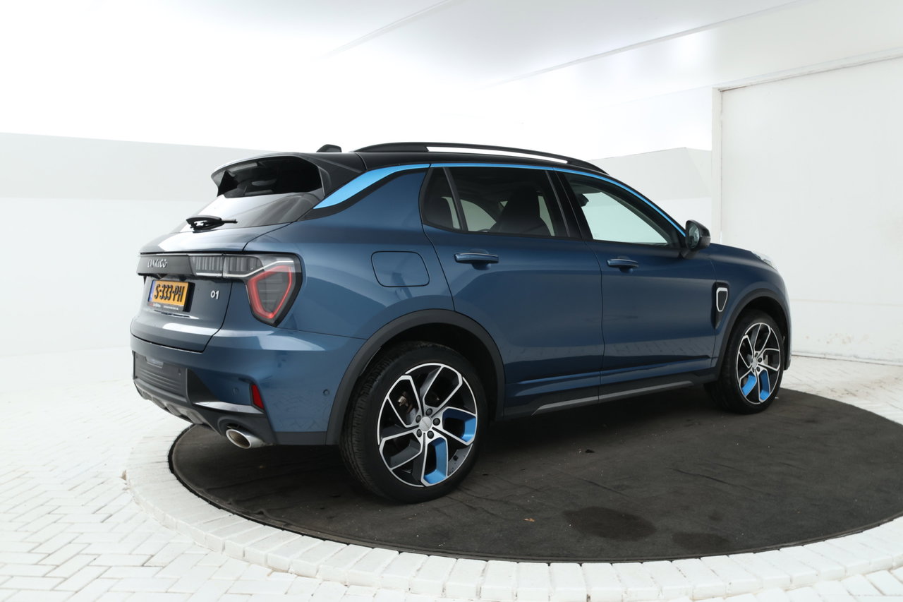 Lynk & Co 01