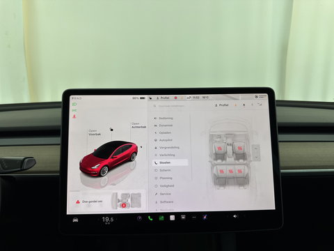 Tesla Model 3 Standard RWD Plus 60 kWh [ 3-Fase ] {SOH-87%} (INCL-BTW) Aut. *PANO | AUTOPILOT | LEATHER | KEYLESS | FULL-LED | MEMORY-PACK | TOPVIEW | DAB | CARPLAY | DIGI-COCKPIT | LANE-ASSIST | COMFORTSEATS | 19"ALU*