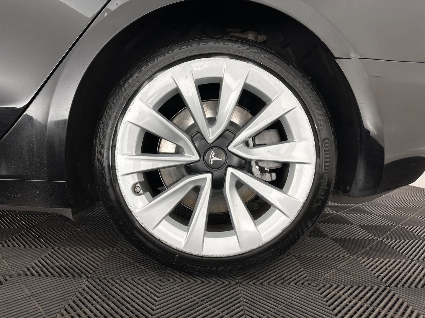 Tesla Model 3 Standard RWD Plus 60 kWh [ 3-Fase ] {SOH-87%} (INCL-BTW) Aut. *PANO | AUTOPILOT | LEATHER | KEYLESS | FULL-LED | MEMORY-PACK | TOPVIEW | DAB | CARPLAY | DIGI-COCKPIT | LANE-ASSIST | COMFORTSEATS | 19"ALU*